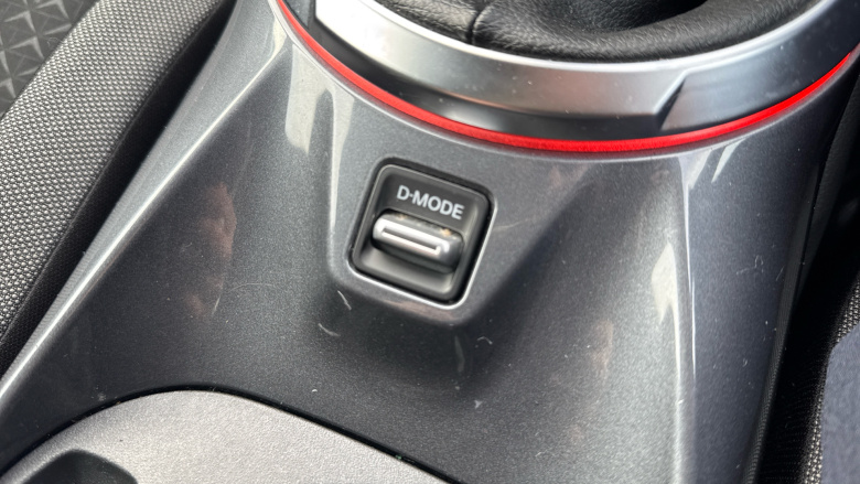 Nissan Juke 1.0 DiG-T N-Connecta 5dr Petrol Hatchback